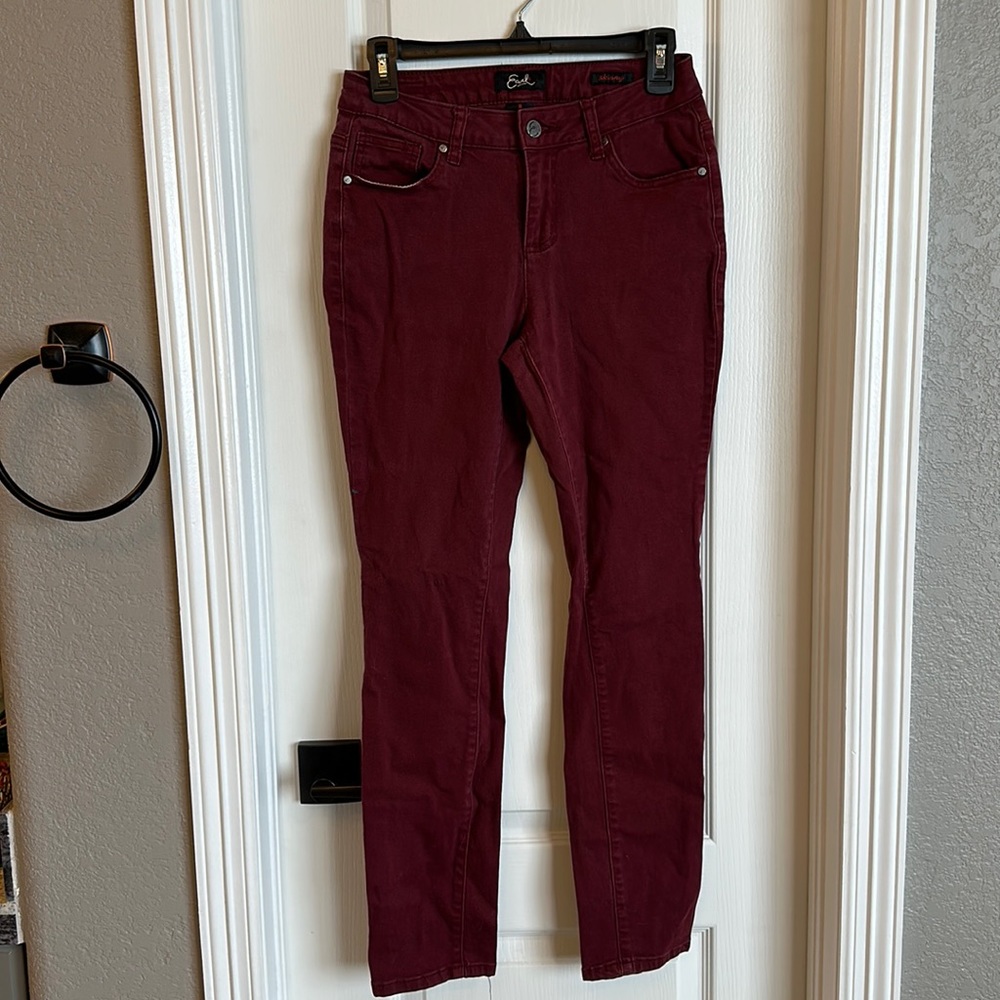 Earl Jean mid rise burgundy jean 6